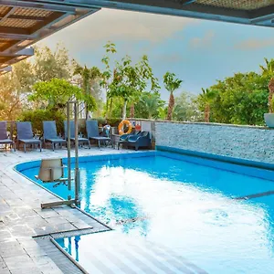Hotel Comfort And - Adults Only